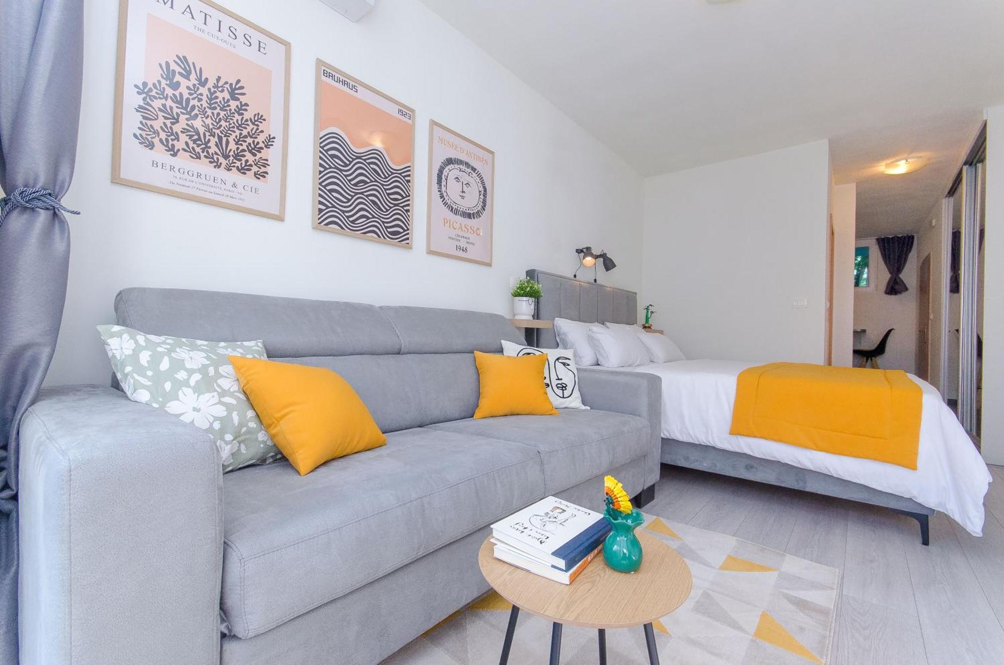 Side By Side Apartments 스플리트 외부 사진