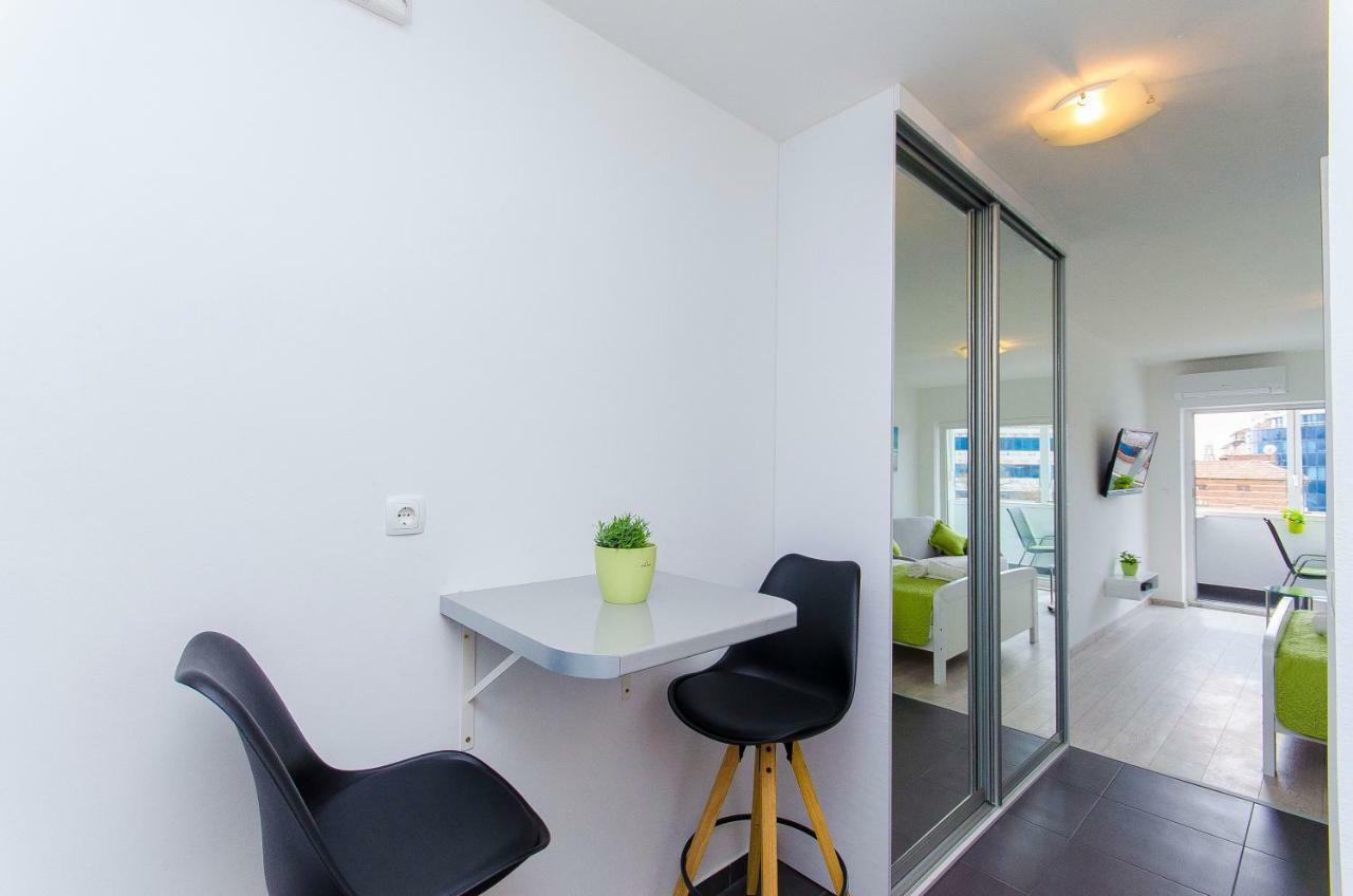 Side By Side Apartments 스플리트 외부 사진