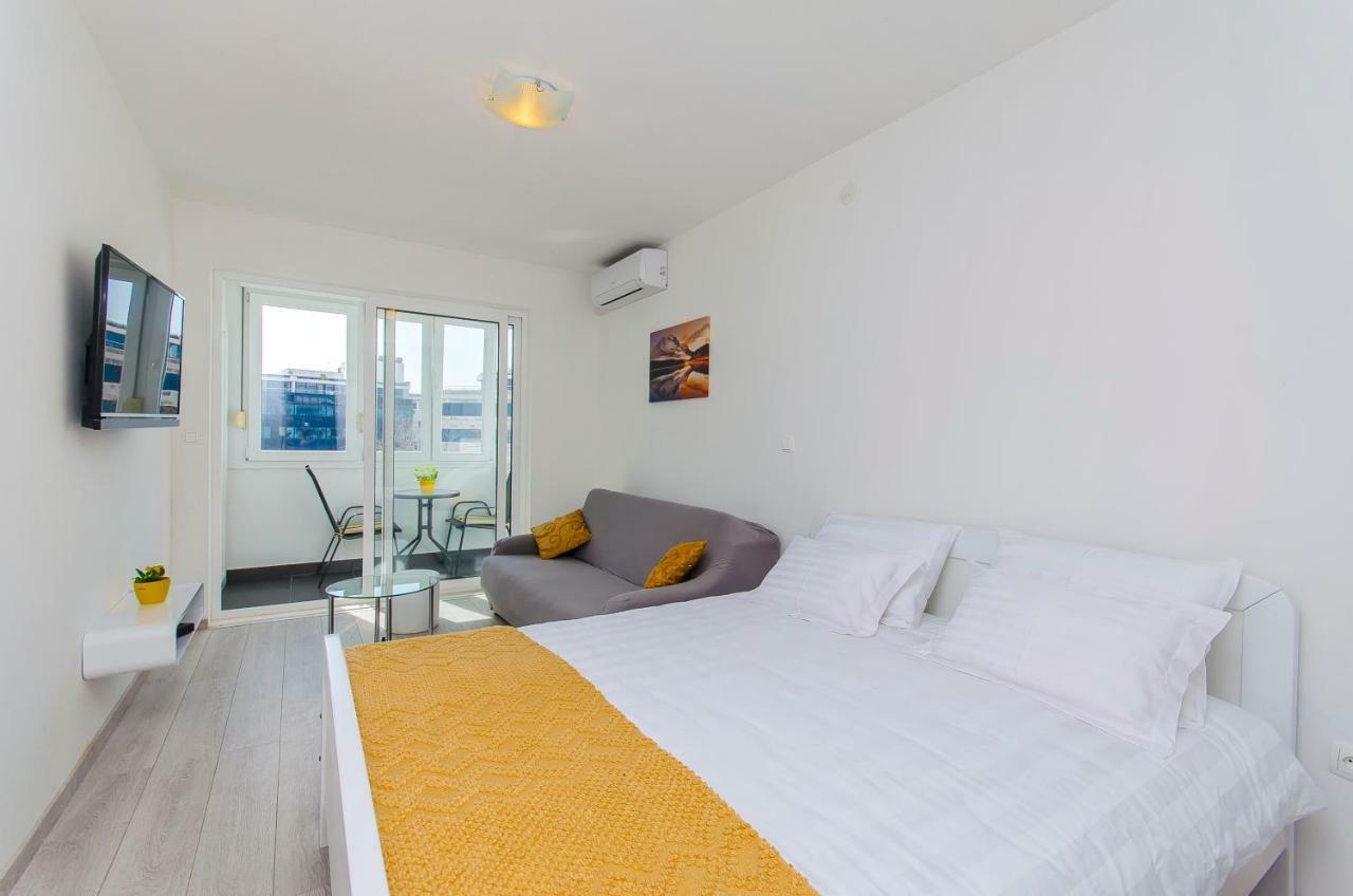 Side By Side Apartments 스플리트 외부 사진